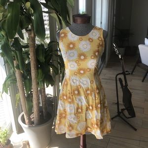 Vintage yellow sunflower sun dress